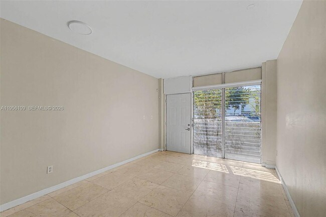 Building Photo - 1685 Jefferson Ave