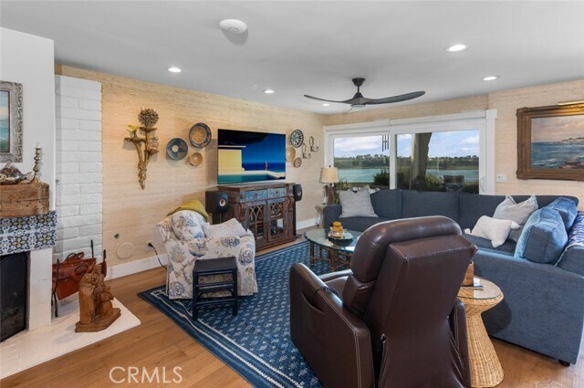 Building Photo - 2165 Vista Entrada Vis