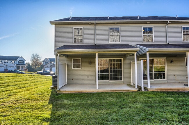 Building Photo - 12 Lismore Pl