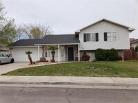 Building Photo - 1947 E 40 S Cir