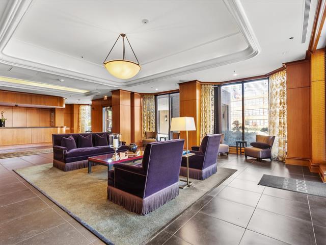 Building Photo - 3030 McKinney Ave