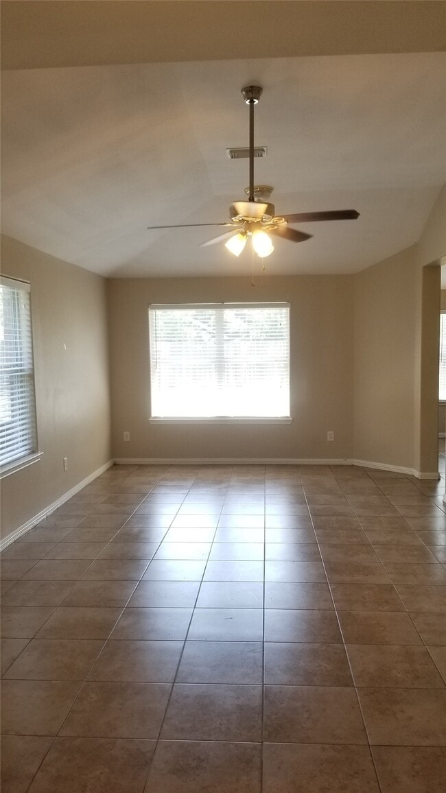 Building Photo - 3935 Cary Creek Dr