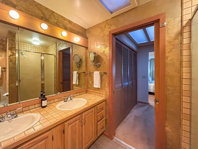 Building Photo - 951-953 3 Crabs Rd