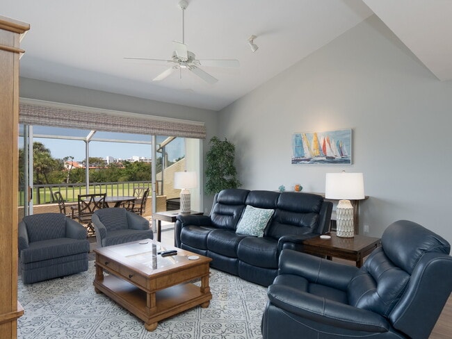 Building Photo - Luxury Furnished Longboat Key Retreat with Private Beach Club Access & Golf Course Views Remodele...