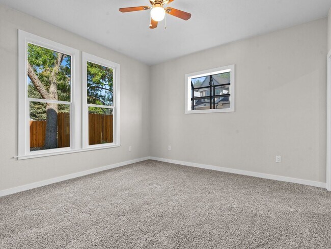 Building Photo - 50 Berrum Pl