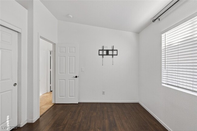 Building Photo - 226 Nautical St