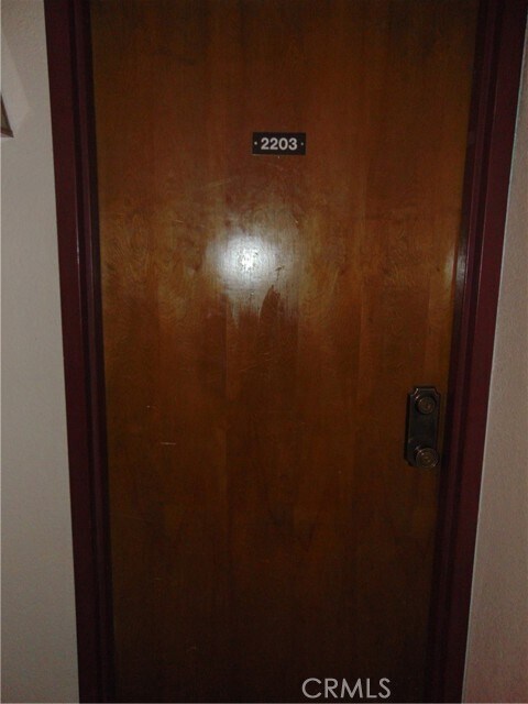 Building Photo - 2203 Apricot Dr