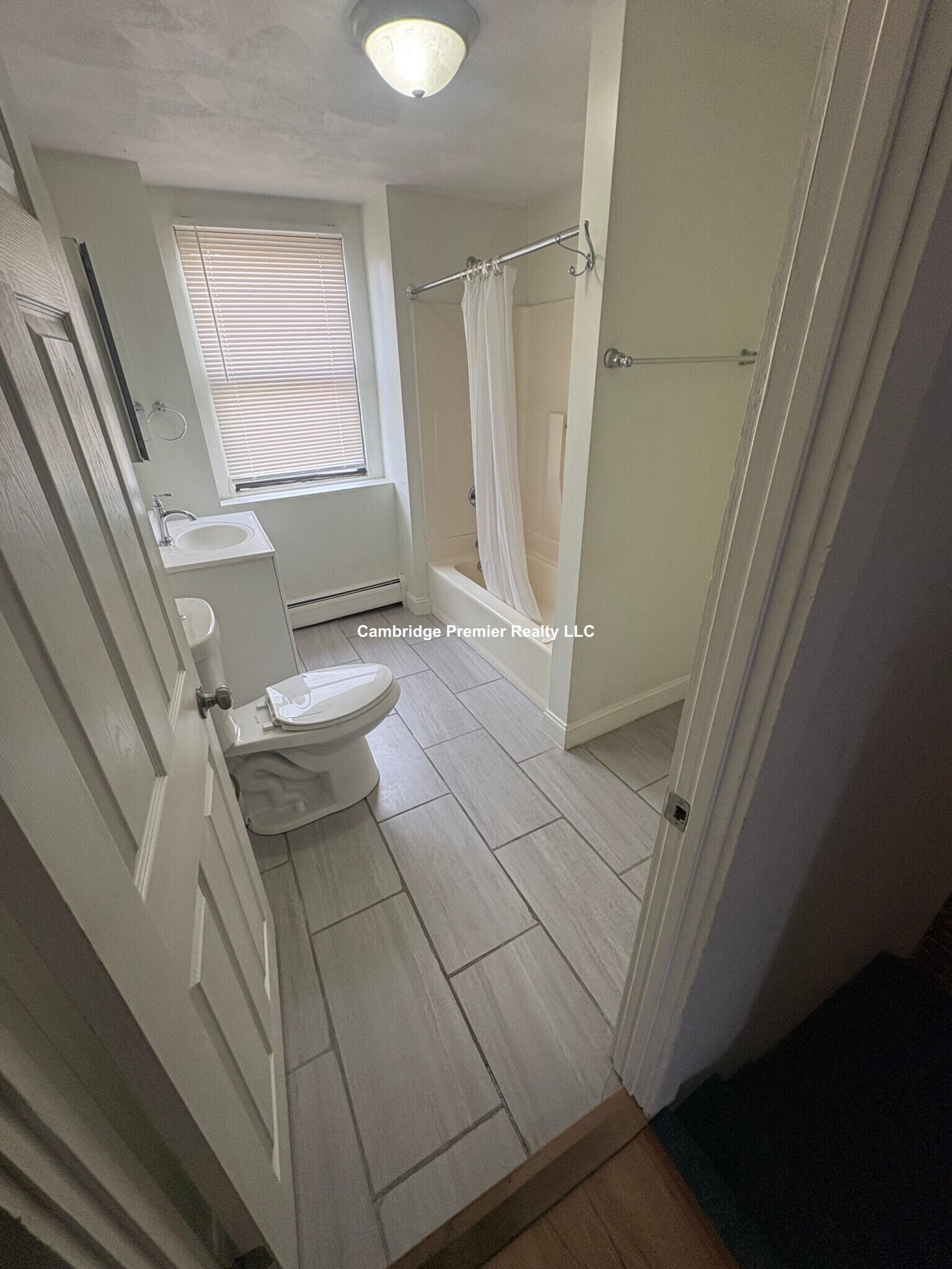 Building Photo - 16 Flint St