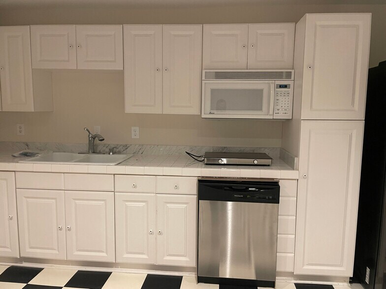 Building Photo - 12720 Knightsbridge Dr