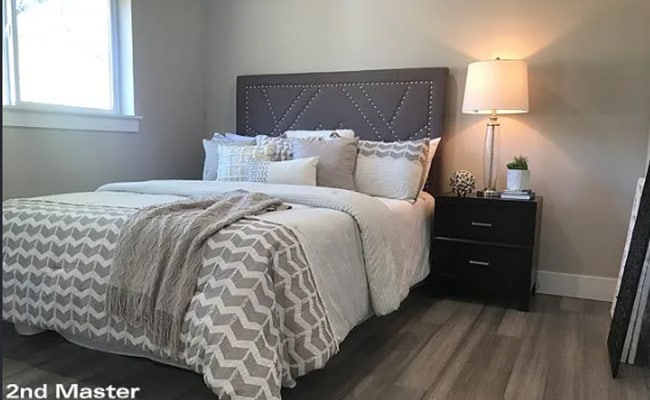 Building Photo - Beautiful 4 Bed, 3 Bath Walking Distance to the Beach!!!