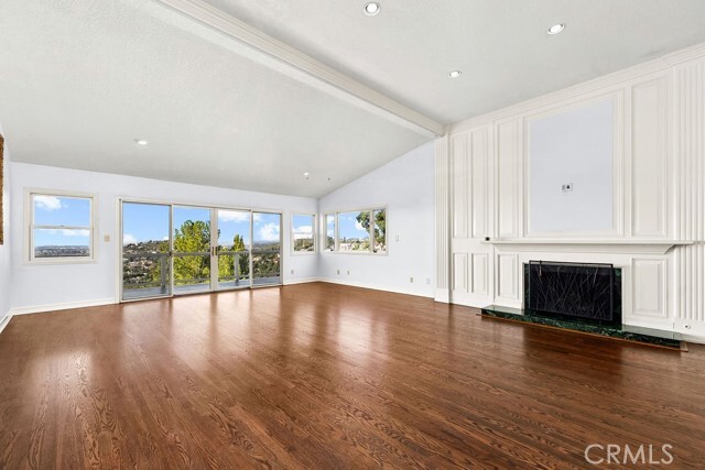 Building Photo - 11081 Hunting Horn Dr