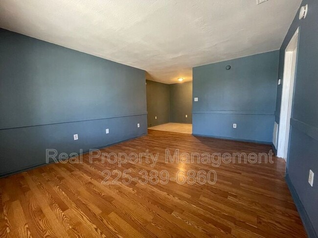 Building Photo - 2246 Anne Marie Dr
