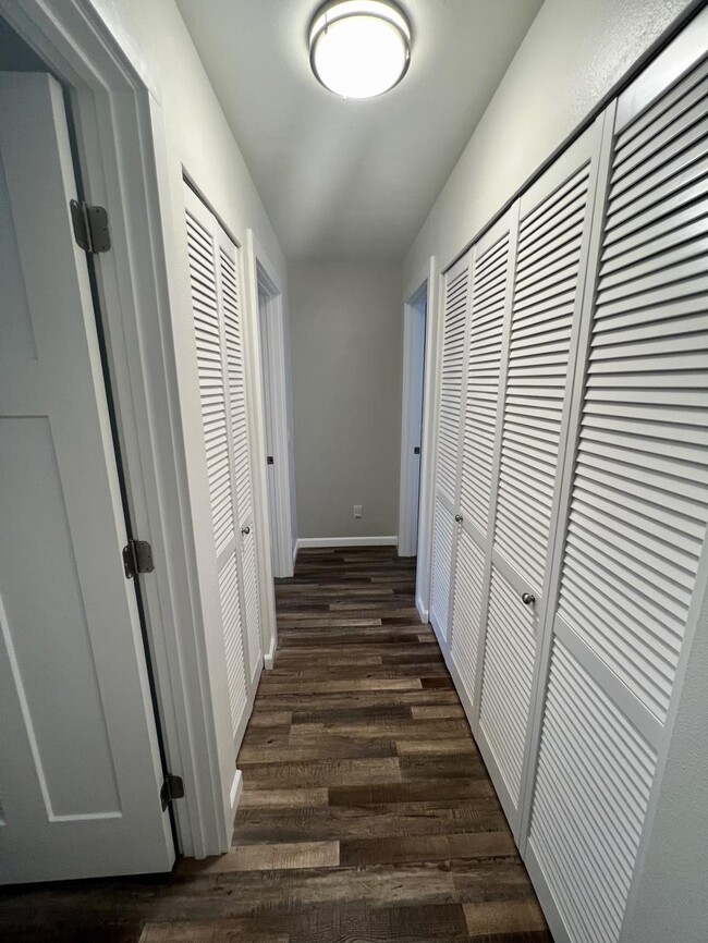 Building Photo - 10825 SE 200th St - 2 bedrooms