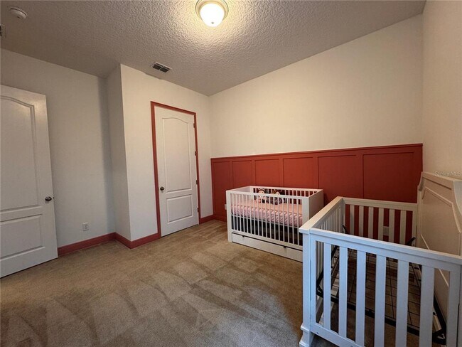 Building Photo - 6969 Arnoldson St