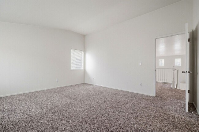 Building Photo - 1263 Montgomery Ln