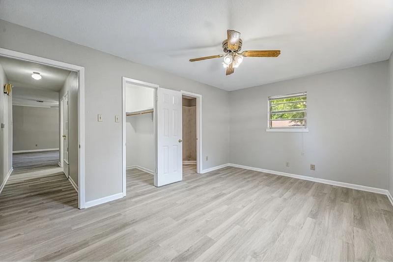 Building Photo - 1016 N Meadowlark Ln