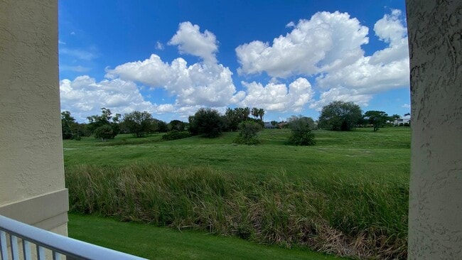 Building Photo - 2060 Greenview Shores Blvd