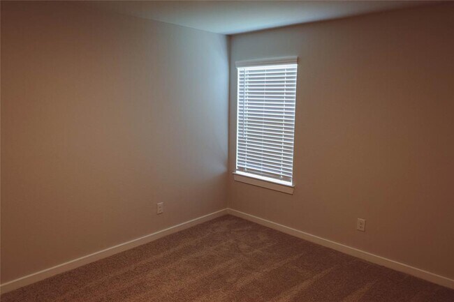 Building Photo - 8563 Blueberry Ash St