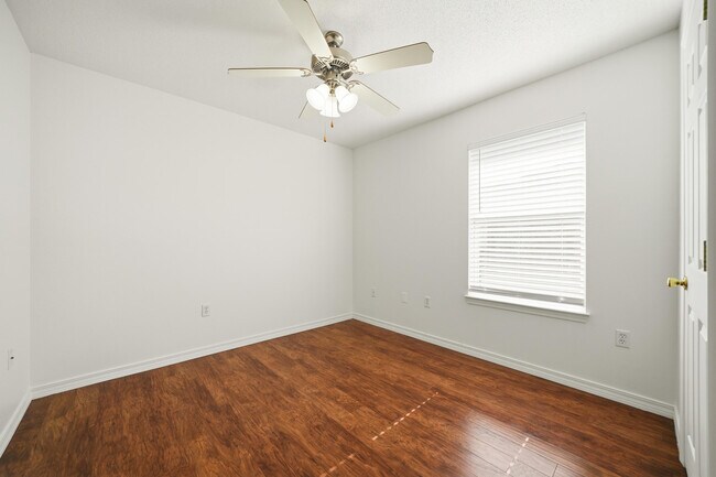 Building Photo - 6381 Havenmist Ln