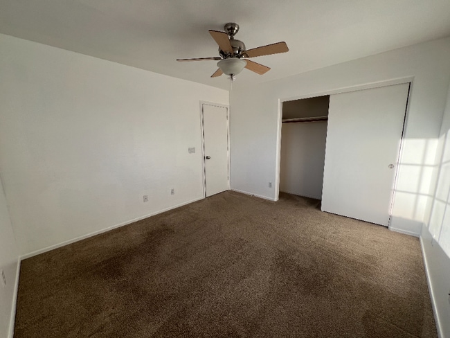 Building Photo - 106 N 223rd Ave