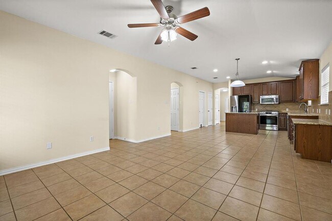 Building Photo - 2421 Chimney Rock Rd