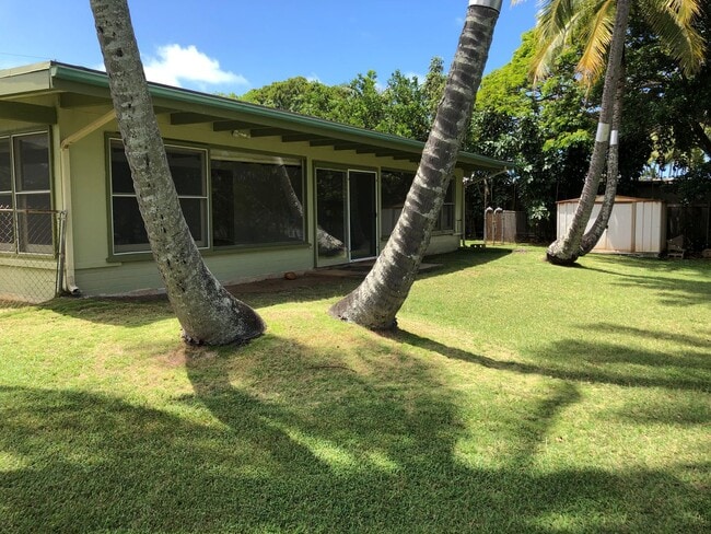 Building Photo - ENCHANTED LAKES 3/2/1, ENJOY KA'ELEPULU CANAL IN YOUR BACKYARD