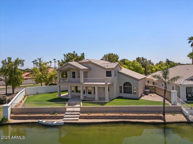 Building Photo - 1414 N Palmsprings Dr