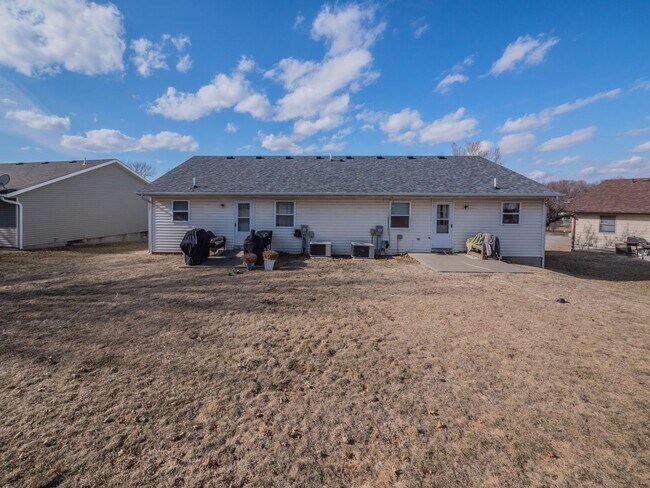 Building Photo - West Torrance Duplex