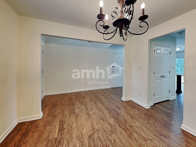 Building Photo - 12812 Walking Stick Dr