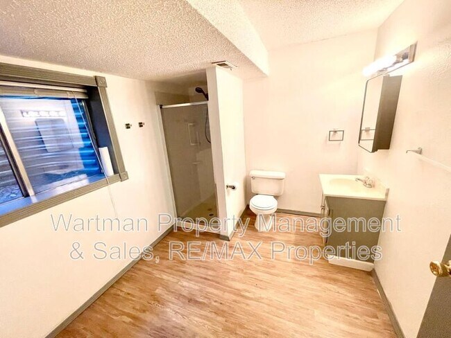 Building Photo - 4570 Witches Hollow Ln
