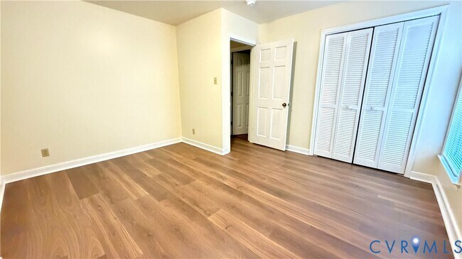 Building Photo - 11625 Chester Station Dr