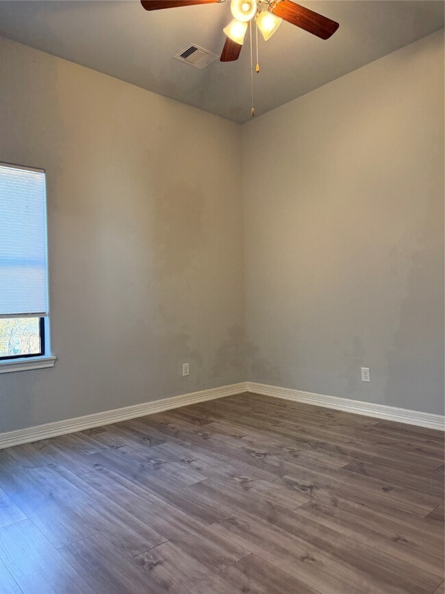 Building Photo - 4403 Nichols St