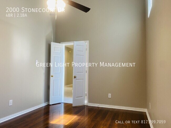 Building Photo - 2000 Stonecourt Dr