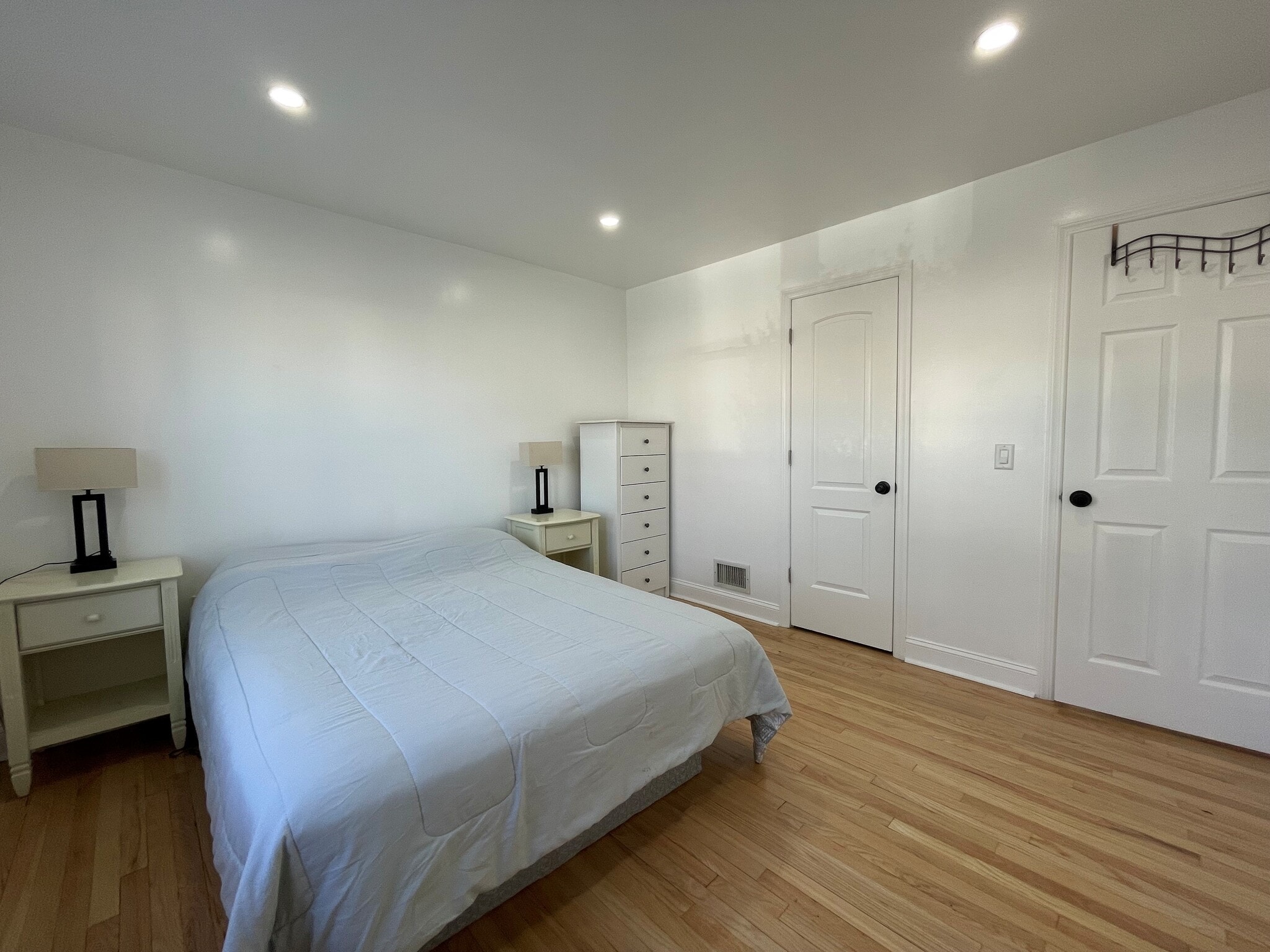 Bedroom1 - 11 Raymond Pl