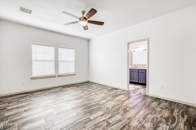 Building Photo - 6557 Toivoa Pl