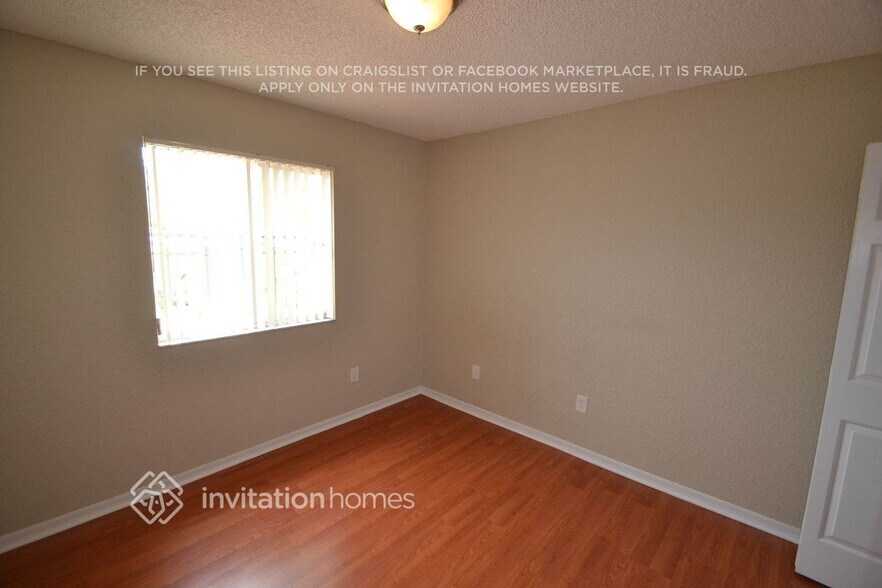 Building Photo - 1614 SW 158th Terrace