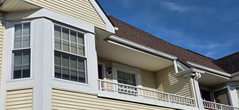 Building Photo - 1410 Pinhorn Dr