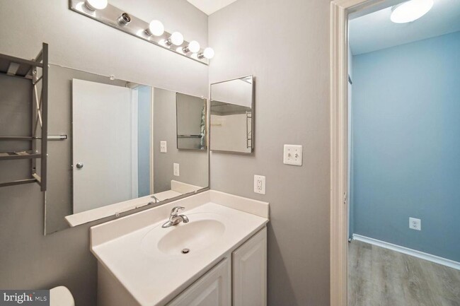 Building Photo - 18500 Boysenberry Dr
