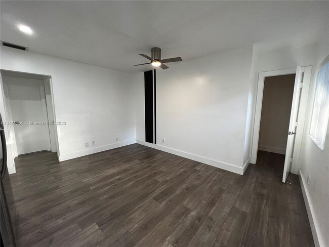Building Photo - 3515 Van Buren St
