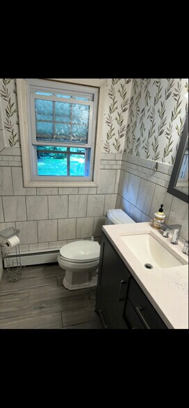 Building Photo - 92 Rambler St