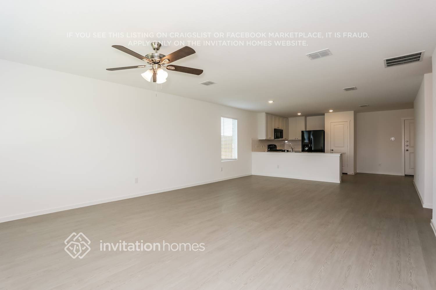 Building Photo - 916 Carrick Dr