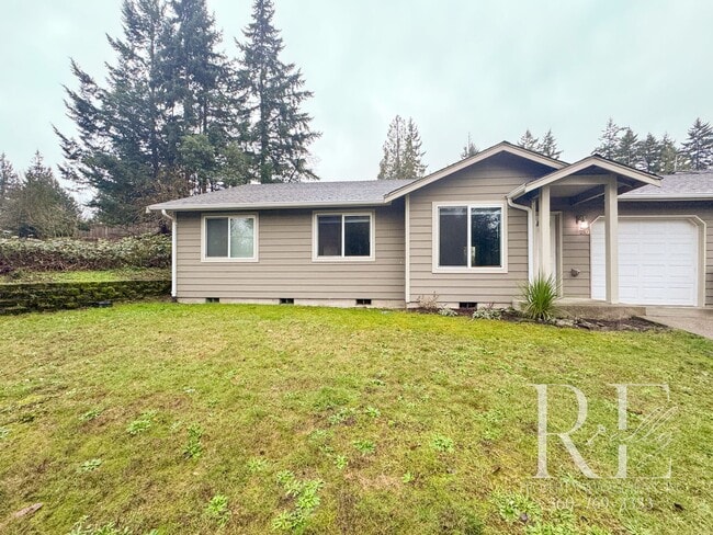 Building Photo - Freshly Updated Duplex with Private Yard & Garage on Quiet Dead-End Street