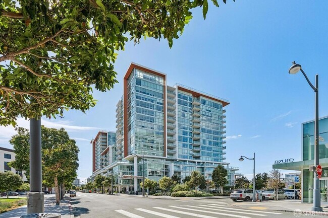 Building Photo - 708 Long Bridge St