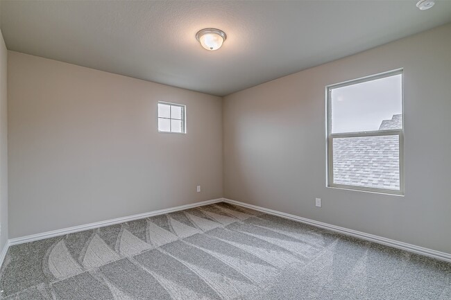 Building Photo - 337 Edmund Ln