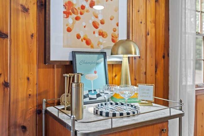 Building Photo - 264 Euharlee Rd SW