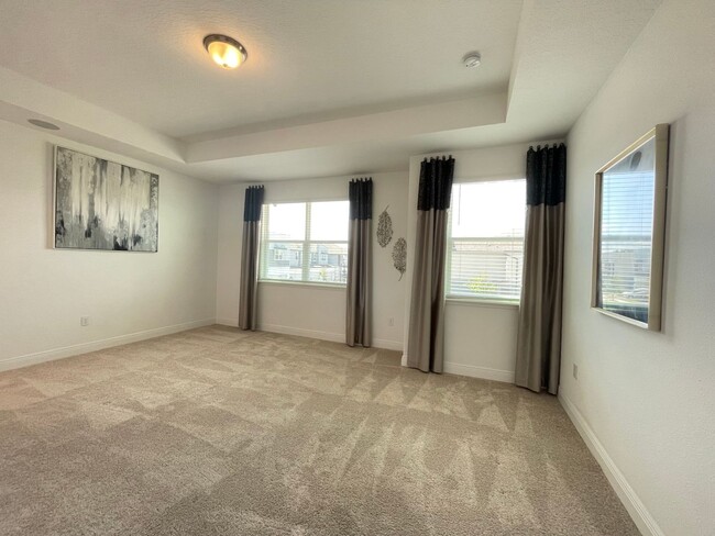 Building Photo - 3 Bedroom, 2.5 Bath Townhome in Enclave at...