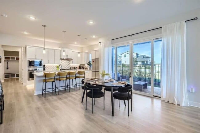 Building Photo - 7700 Ella Lee Ln