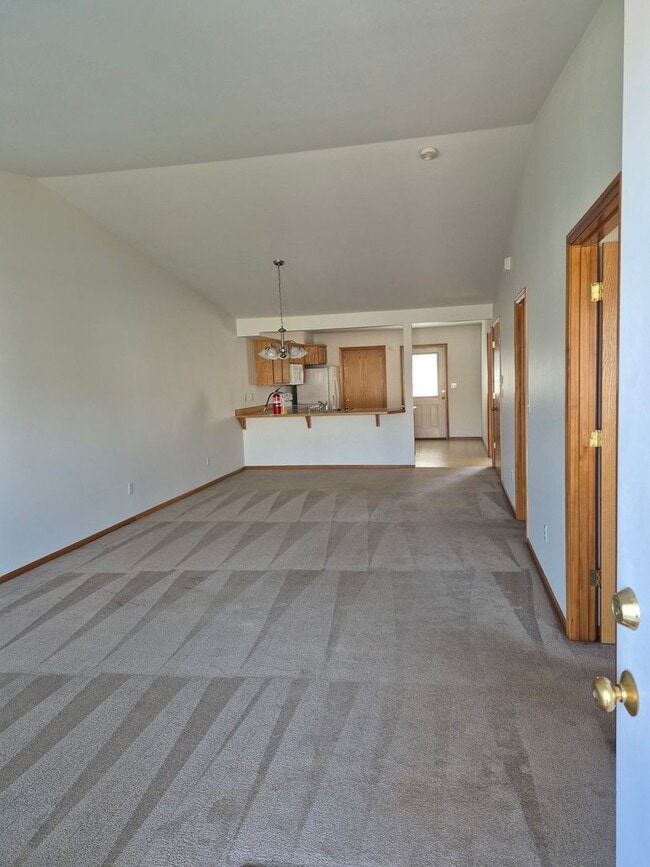 Building Photo - 5672 Correll Dr