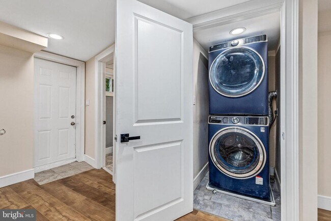 Building Photo - 36 U St NW