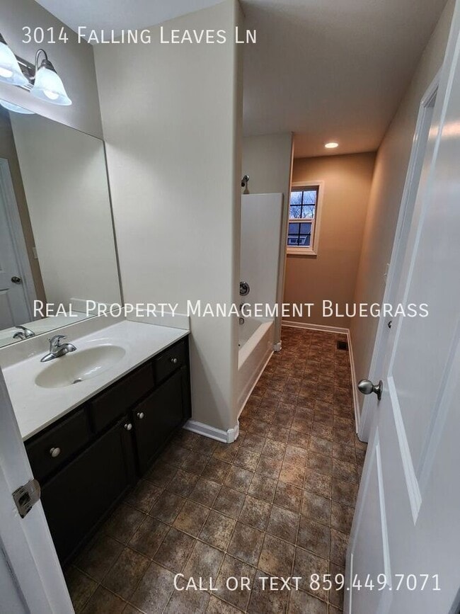 Building Photo - 3014 Falling Leaves Lane